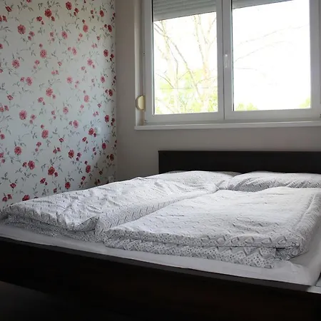 Petita Apartman *