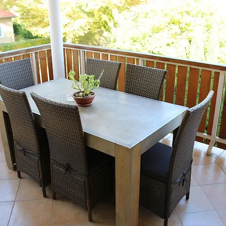 Petita Apartman